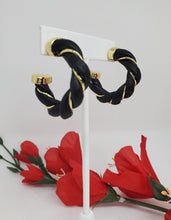 Load image into Gallery viewer, Twisted Leather Loops