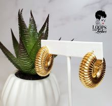 Load image into Gallery viewer, 316L Stainless Steel PVD High Grade Hollow Design Chunky Bold Gold Hoop Earrings with Thread Texture